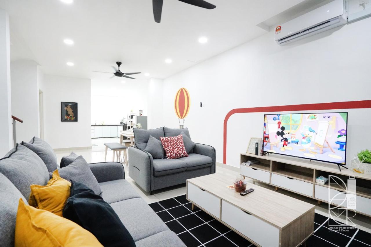 Desaru Ktv Mickey Theme By Joyfully 29M6 Bandar Penawar Exterior foto